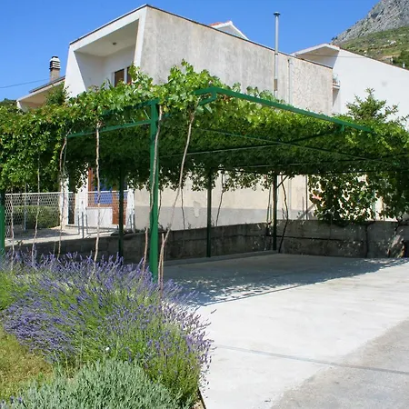 Studio 2751a * Omiš